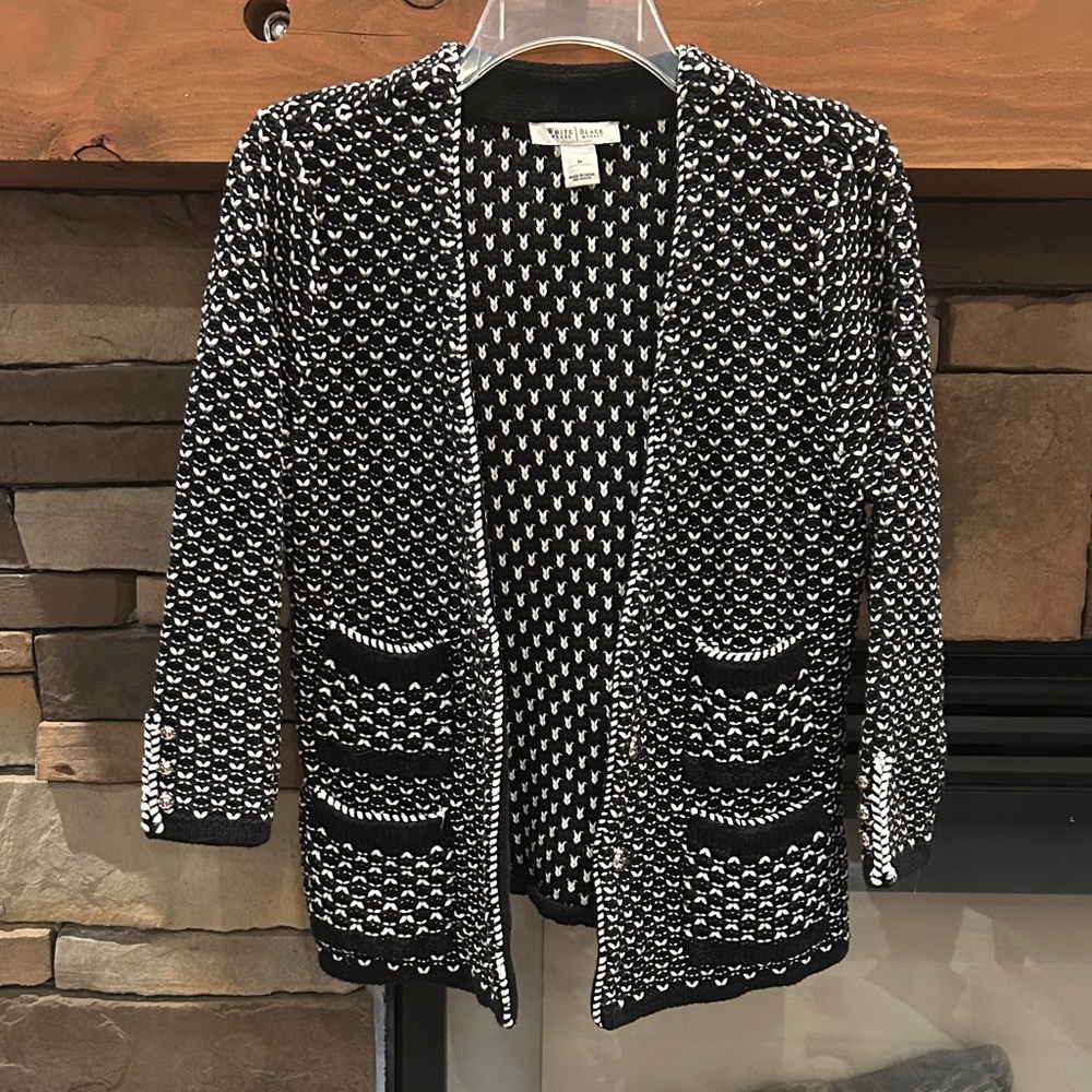 White House Black Market Monochrome Knit Sweater